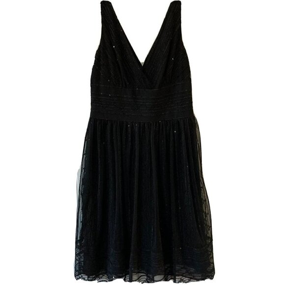 Maggy London Petite 4 Black Sequin V-neck Front Back Sleeveless Black Dre… - Picture 1 of 11